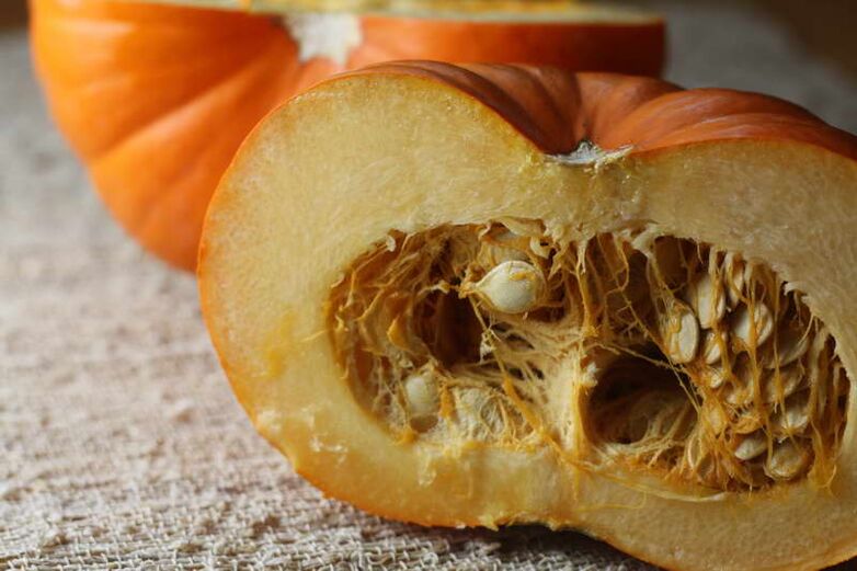 The maximum benefit in the fight against parasites is obtained by using unpeeled pumpkin seeds